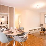 Modern Flat With Balcony Opera & Saint-lazare Paris
